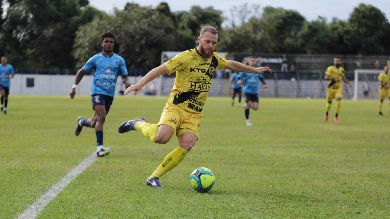 FC Cascavel é derrotado pelo Azuriz no Estádio Os Pioneiros