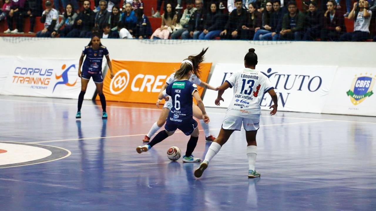 Stein Cascavel Futsal vence nos pênaltis e é finalista do Campeonato Paranaense