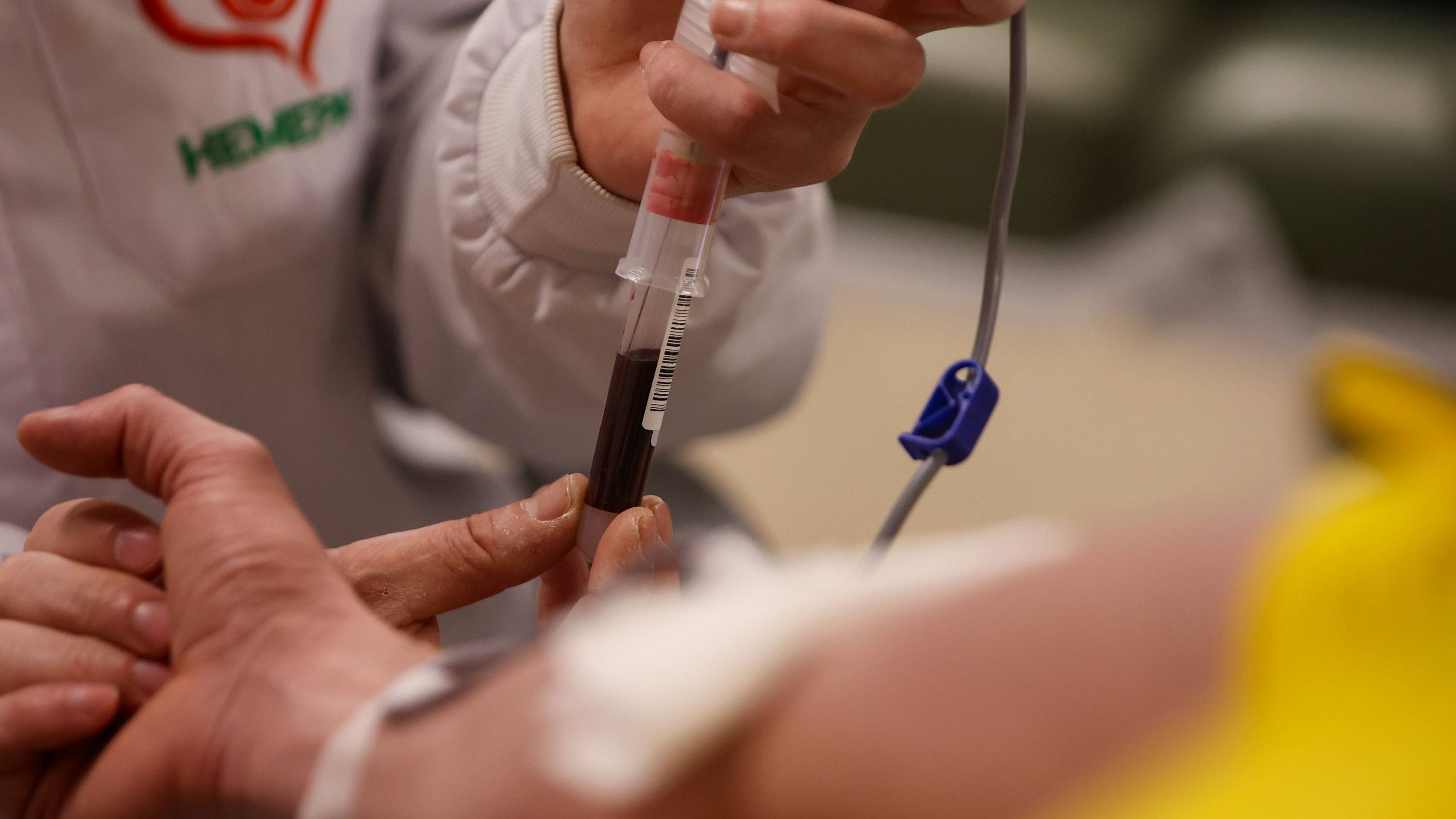 Com queda nas doações, Hemepar solicita com urgência sangue do tipo O