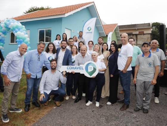 Cascavel entrega 8 novas moradias e amplia programa habitacional