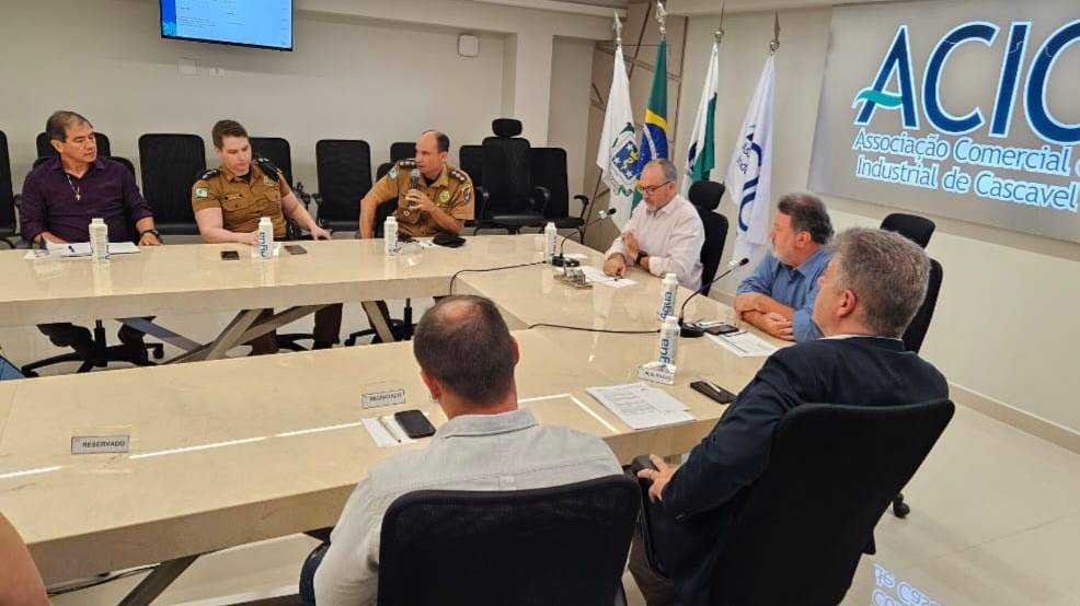 Reunião na Acic debate estratégias para enfrentar desafios da segurança pública em Cascavel