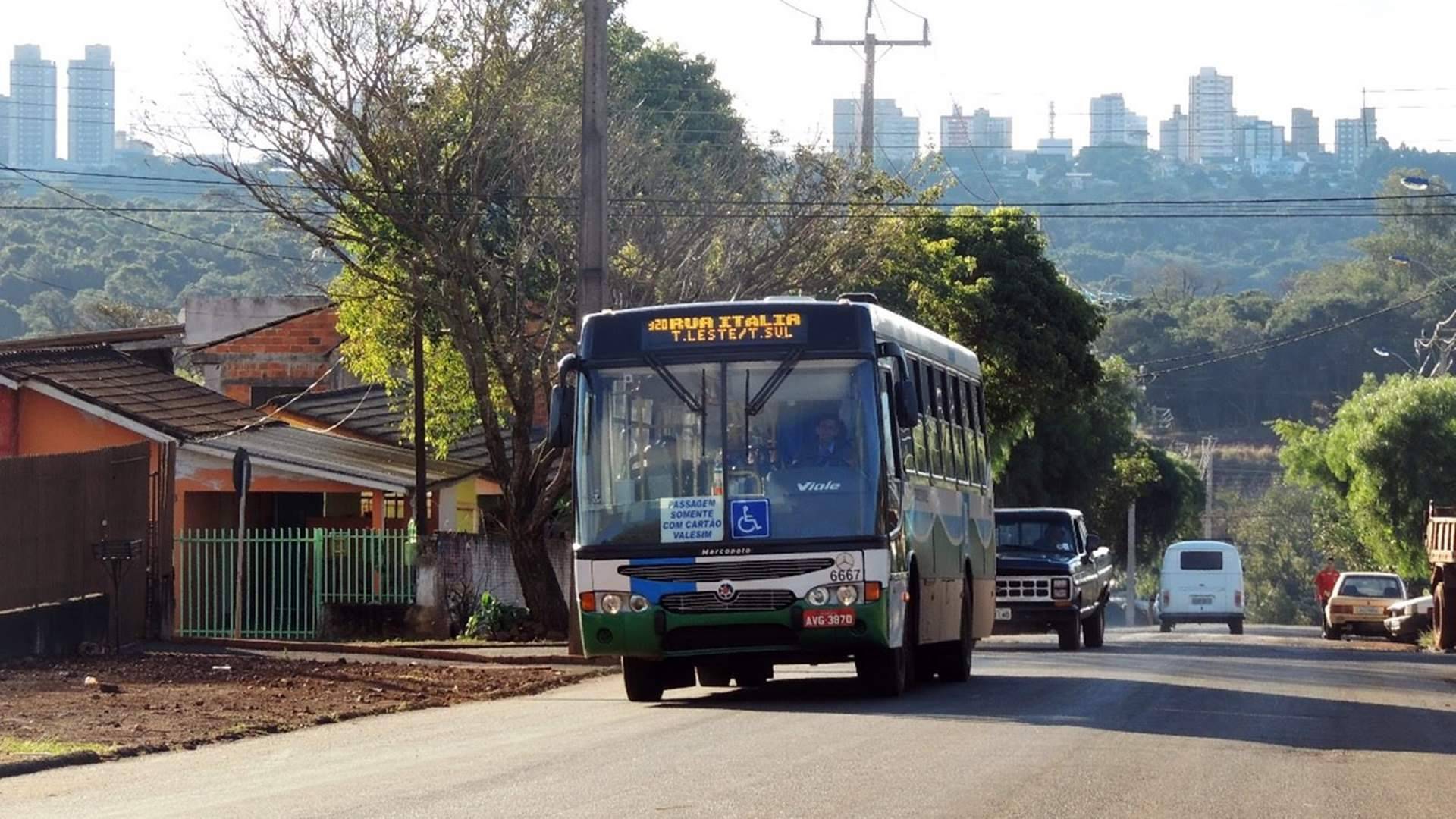 Tarifa Zero come pelas beiradas e já é realidade nas grandes cidades do Paraná, aponta deputado