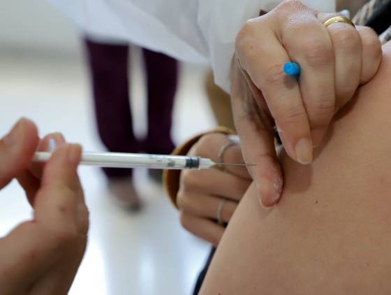 Todos os municípios já estão aplicando a vacina contra a gripe para maiores de seis meses