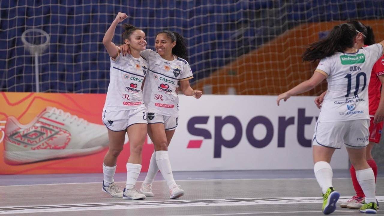 Stein Cascavel vence a Juventas na Copa Mundo do Futsal