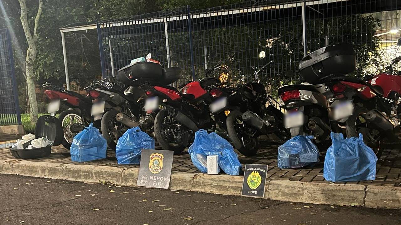Comboio de motocicletas transportando mercadorias descaminhadas são apreendidas em Foz do Iguaçu
