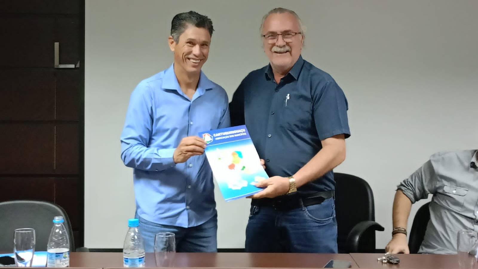 Prefeito Professor Moisés de Catanduvas assume presidência da CantuQuiriguaçu