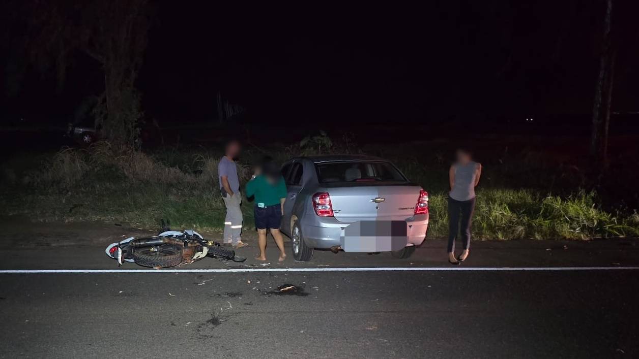 Motociclista ferido após colisão transversal na PR-323 em Perobal