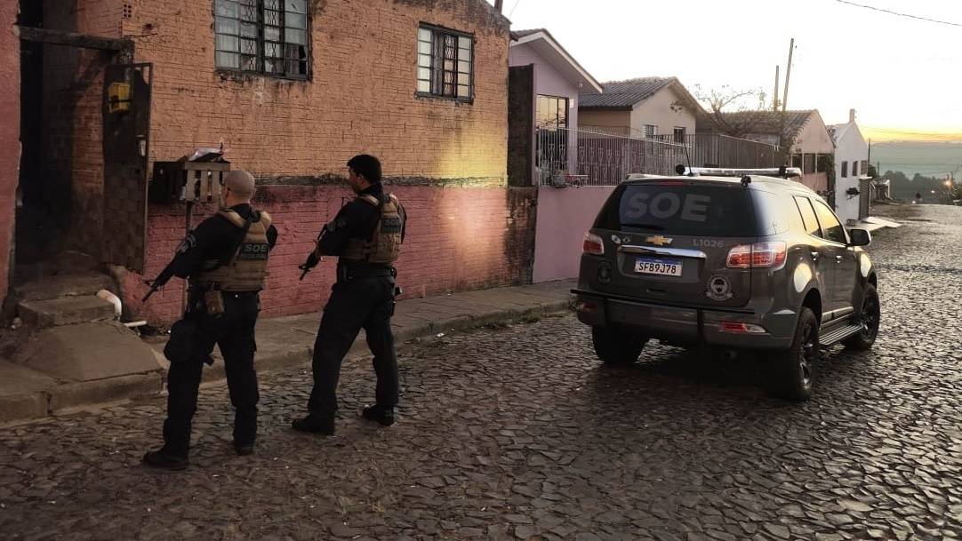 Operação GPS Cosud: Polícia Penal cumpre 27 buscas a pessoas com mandados de prisão em aberto no PR