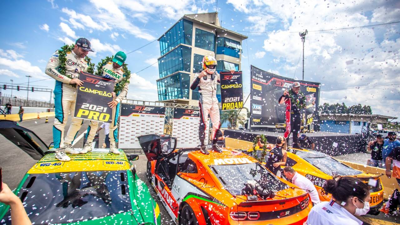 Léo Torres e Julio Campos são campeões pela PRO na GT Sprint Race Brasil 2021