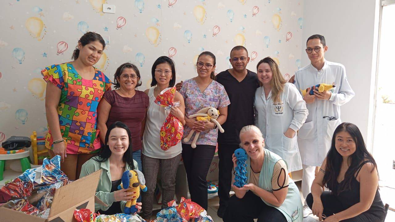 HUOP recebe doações de amigurumis para as crianças