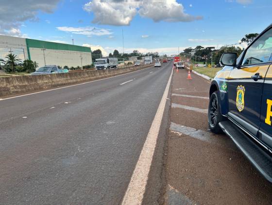 Duas pessoas feridas em atropelamento na BR-277 em Cascavel