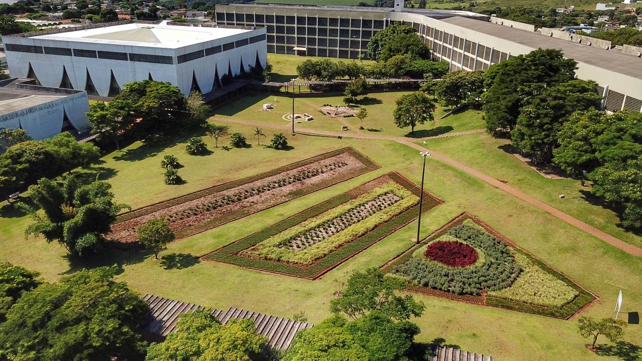 Vestibular da Unioeste tem mais de 11 mil inscritos e supera números do ano passado