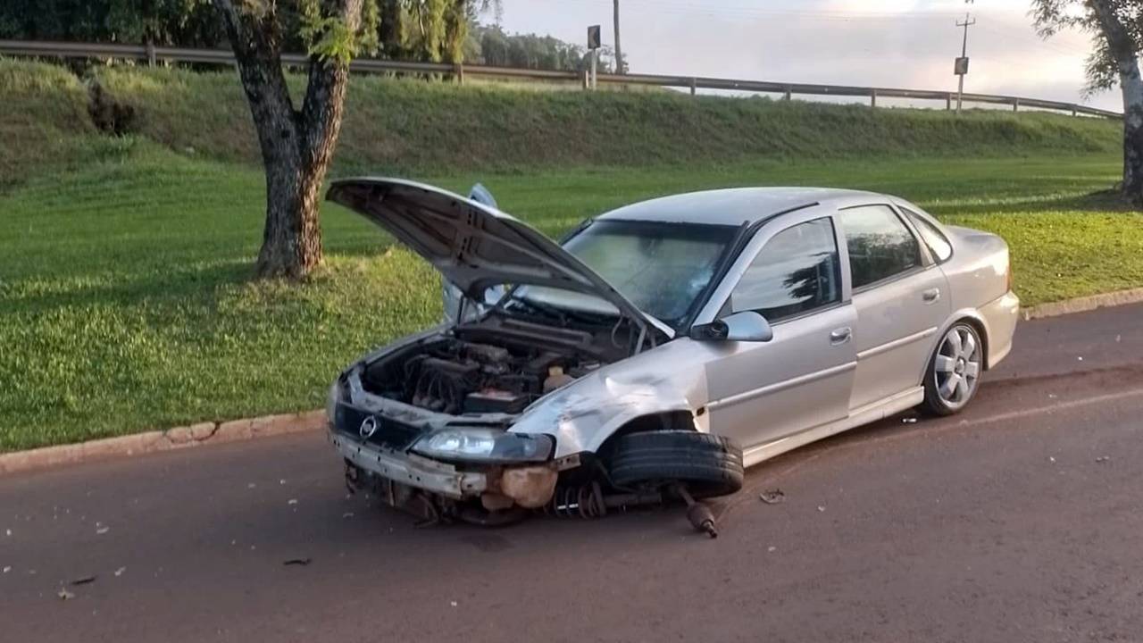 Jovem de 23 anos morre após colisão entre motocicleta e carro em Ibema