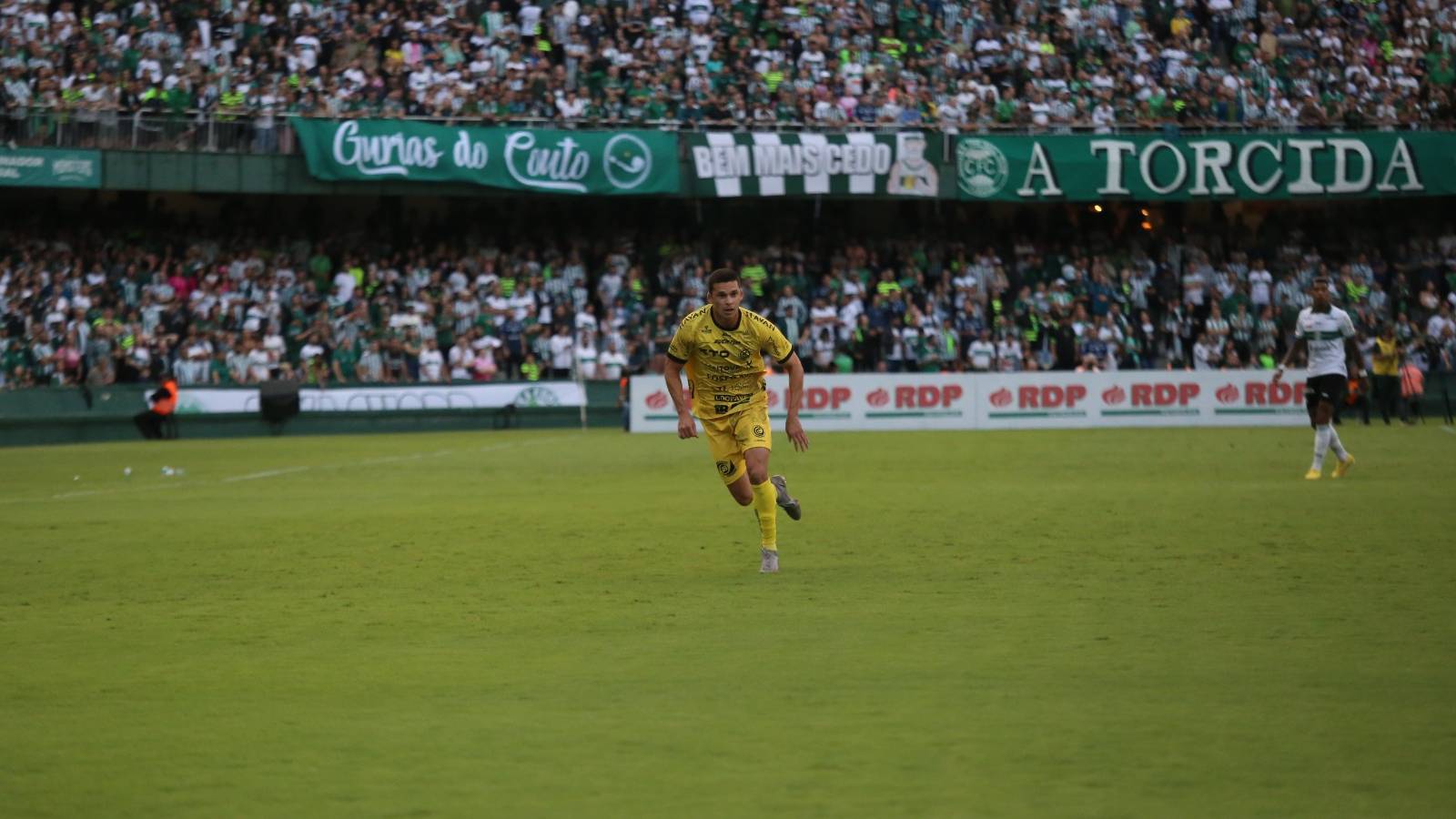 FC Cascavel garante vaga na semifinal do Paranaense 2023 após empate com Coritiba