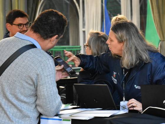 Paraná tem a maior equidade salarial entre mulheres e homens no serviço público