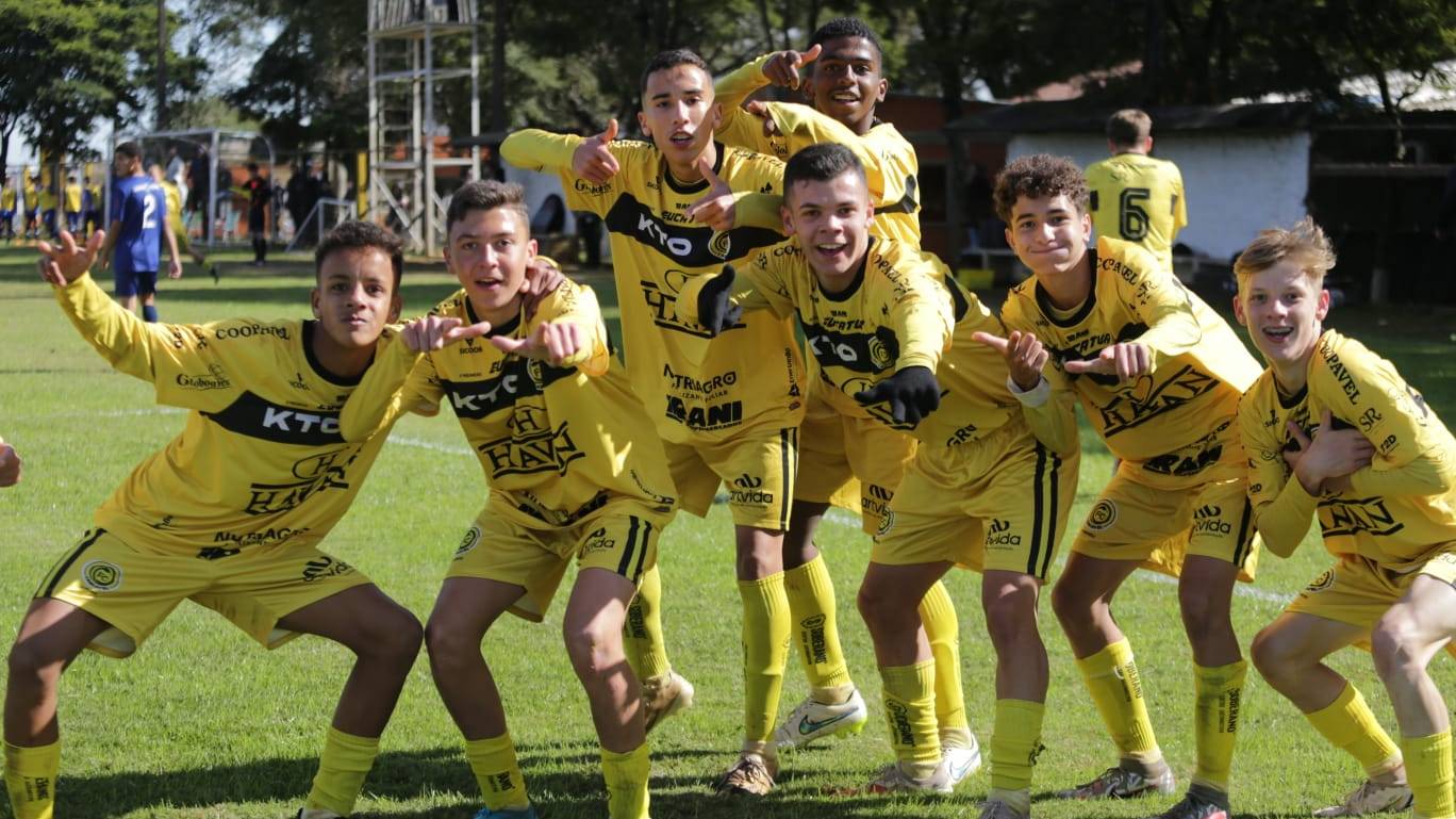 FC Cascavel vence o PSTC e assume liderança do grupo no Paranaense Sub-15