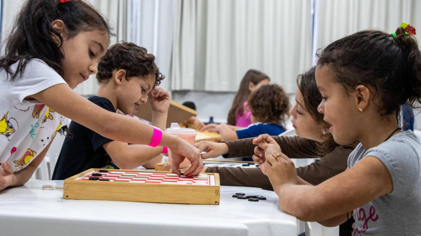 Colônia de Férias movimenta alunos de 9 escolas municipais de Toledo