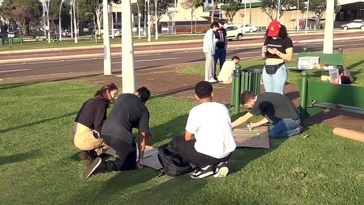 Estudantes de Cascavel se unem em manifestação por "Passe Livre" no transporte público