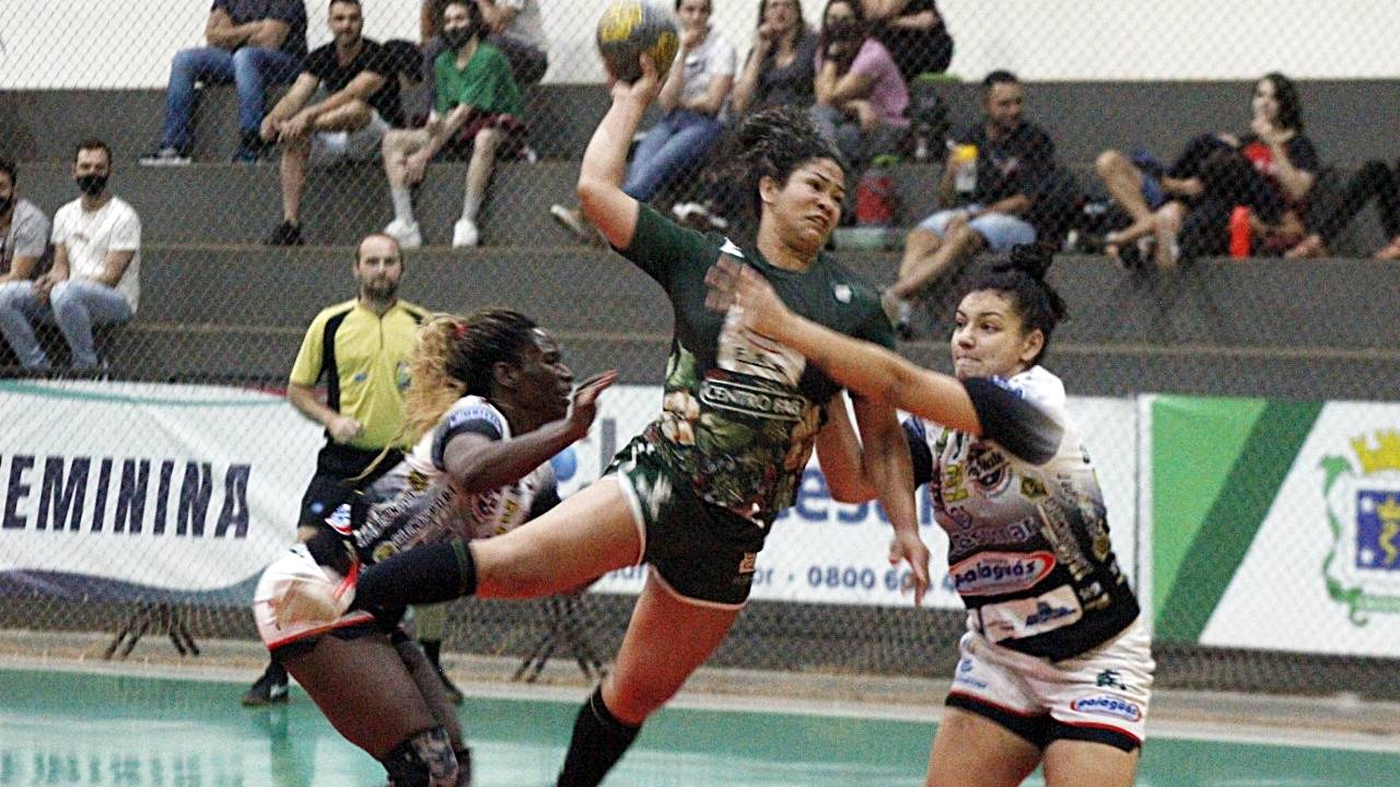 FAG/Cascavel disputa a fase decisiva da Liga Hand Feminina