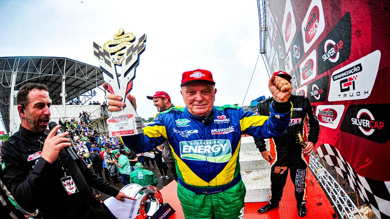 Pedro Muffato: A lenda viva da Fórmula Truck encerra temporada com título de campeão