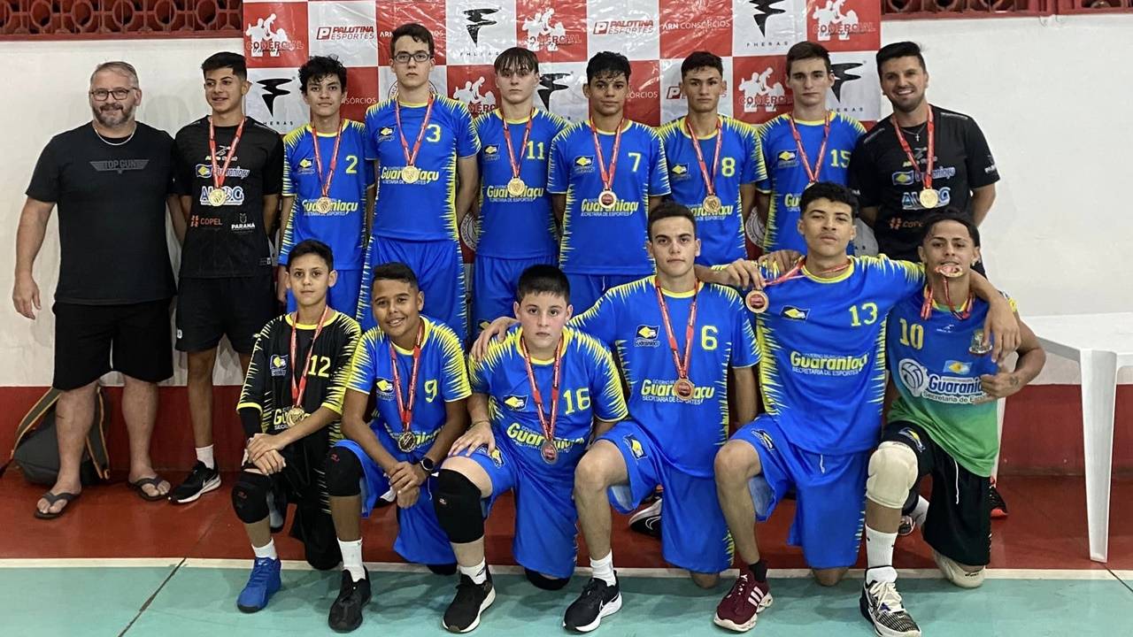 Voleibol Masculino de Guaraniaçu conquista título invicto em Copa Estudantil em Cascavel