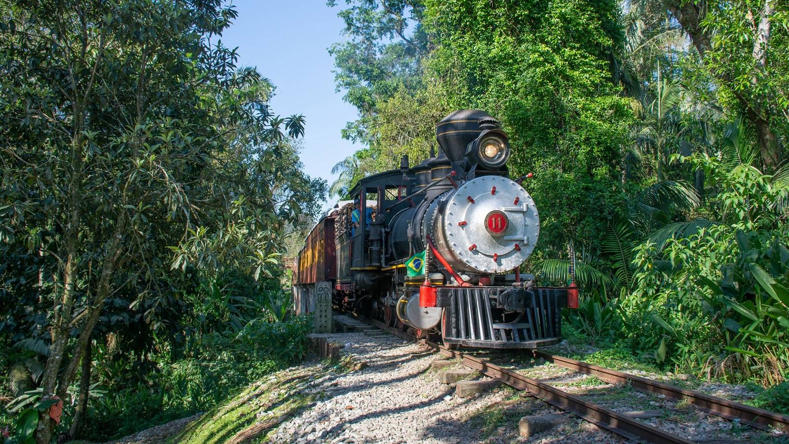 Público já pode comprar passeios de Natal na locomotiva mais antiga do Paraná