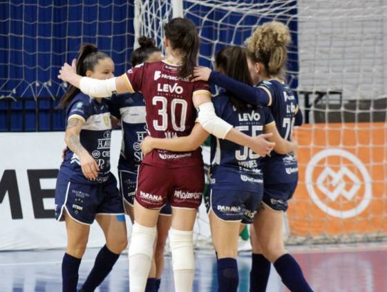 Stein Cascavel Futsal atropela o Cianorte e garante vaga na final do Paranaense