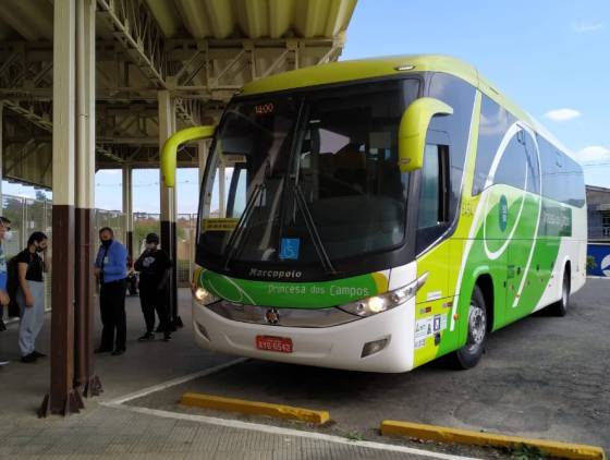 Governador sanciona lei da gratuidade de passagens para idosos nos ônibus intermunicipais