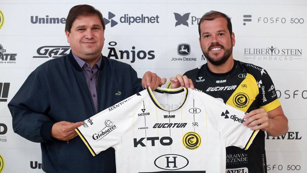 Experiência e técnica: Cascavel apresenta Tiago Luis, o novo camisa 10 da Serpente