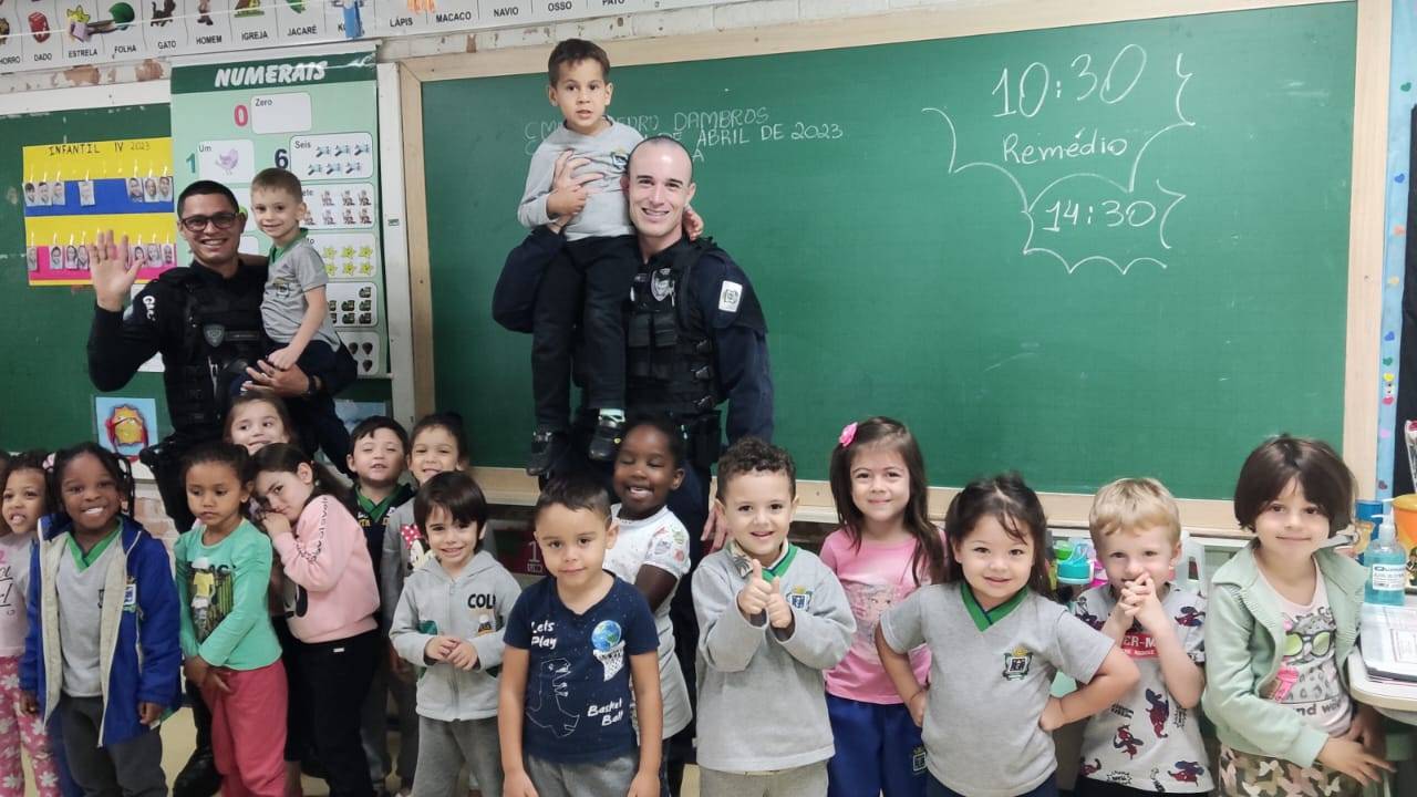 Guardas encaram como missão garantir a segurança das crianças nas escolas de Cascavel