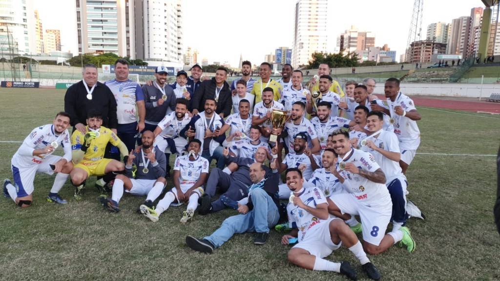 Foz do Iguaçu vence em Maringá e é campeão da Segunda Divisão Paranaense