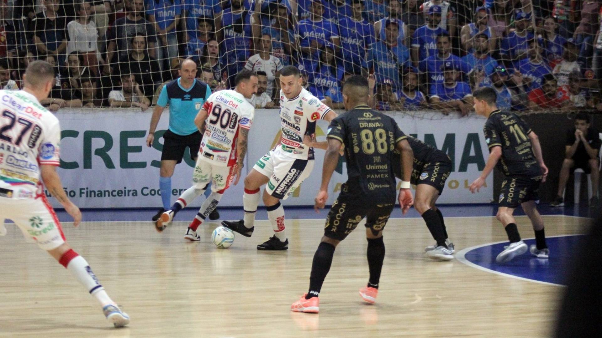 Cascavel Futsal empata com o Pato pela partida de ida das oitavas da LNF