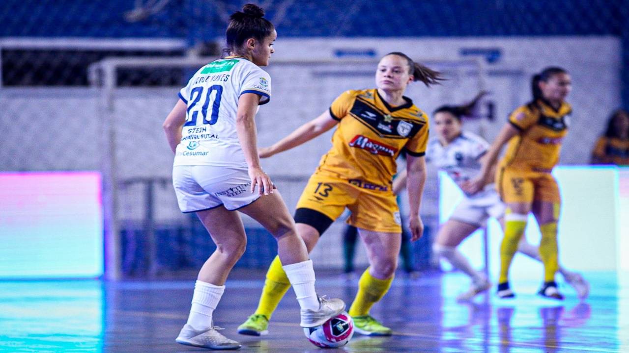 Stein Cascavel é derrotado pelo Taboão no primeiro jogo da final da Liga Feminina de Futsal