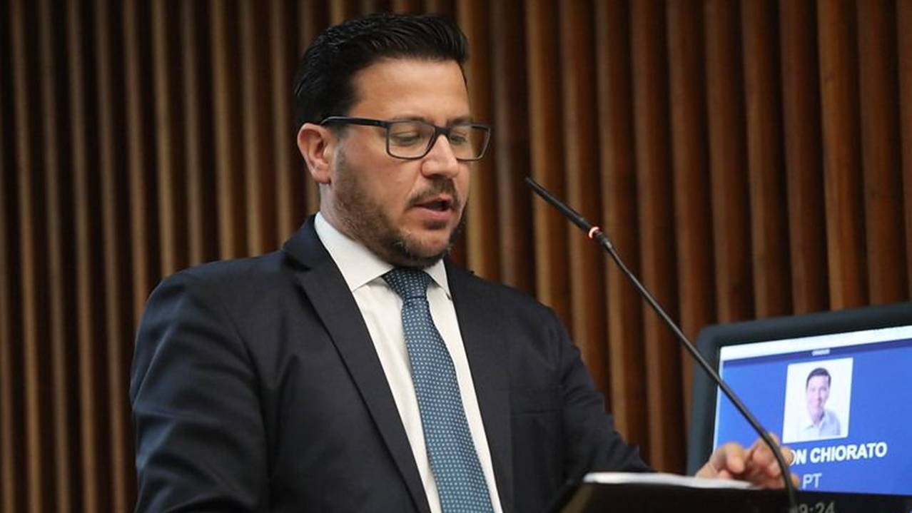 “Governo Ratinho Júnior lançou o Programa Paraná Liquida”, ironiza deputado Arilson