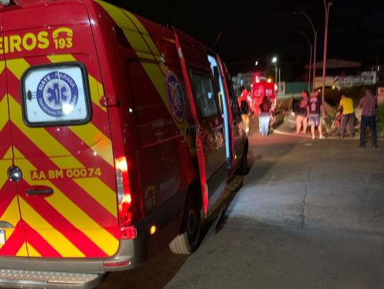 Jovem de 22 anos fica em estado gravíssimo após colisão entre motos na Av. Rocha Pombo, em Cascavel