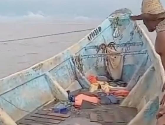 Embarcação é encontrada com vários corpos em decomposição