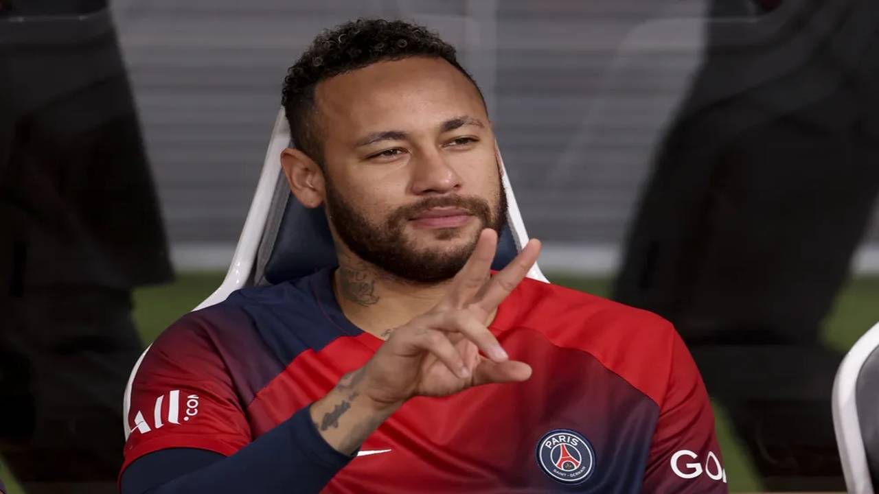 Neymar fecha contrato de dois anos com o Al-Hilal, da Arábia Saudita, por valor milionário