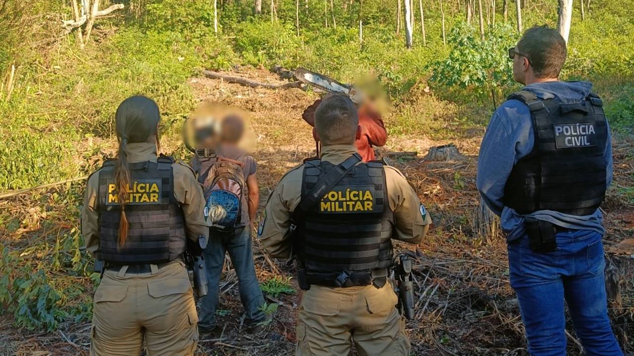 Dupla é presa em flagrante por desmatamento industrial em área de preservação em Quedas do Iguaçu