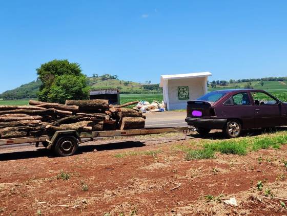 Polícia Ambiental apreende madeira ilegal e prende dois em Santa Helena