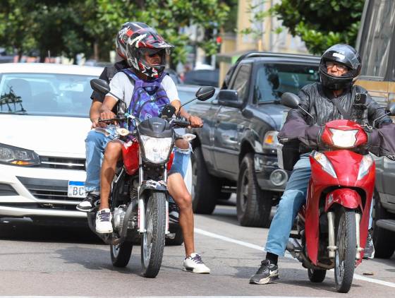 Lei que isenta IPVA de motos até 170 cilindradas é sancionada pelo governador Ratinho Junior