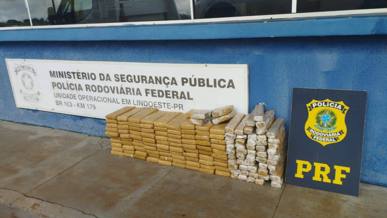 Em intervalo de 10 horas, PRF apreende 282 quilos de maconha no Oeste do Paraná