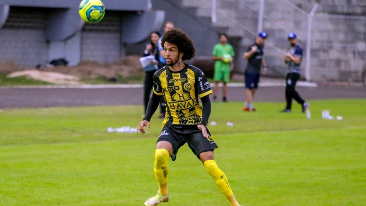 Atacante Jajá se despede do Futebol Clube Cascavel