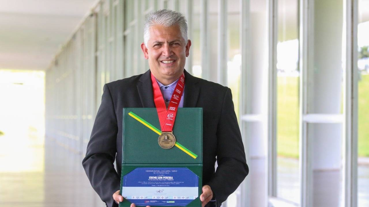 Professor de Cascavel é homenageado pela Câmara dos Deputados em Brasília