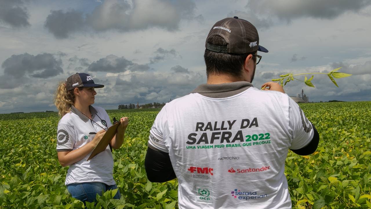 Com queda estimada em 26% na produtividade de soja, Cascavel recebe técnicos do Rally da Safra