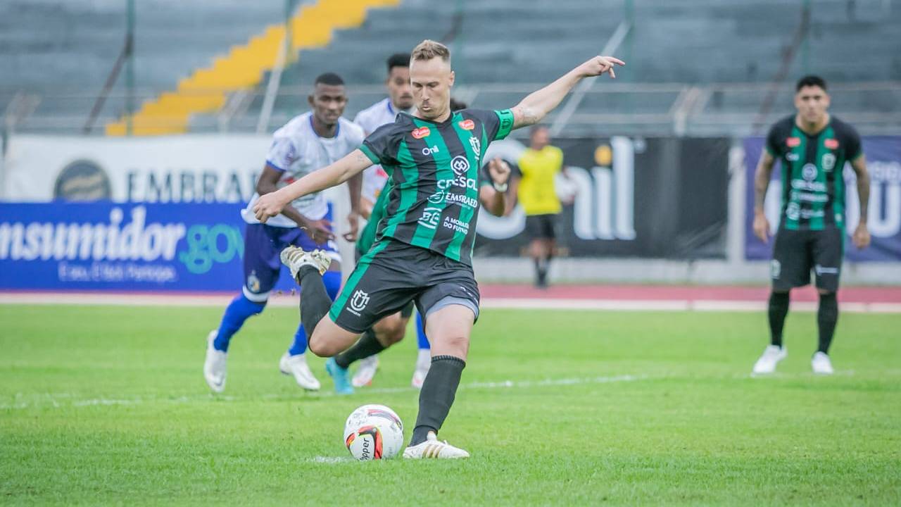 Maringá FC vence o Foz na estreia do Paranaense por 1 a 0