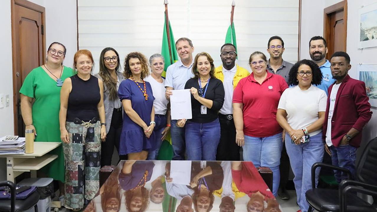 Foz é a primeira cidade de fronteira do país a instituir uma política para migrantes