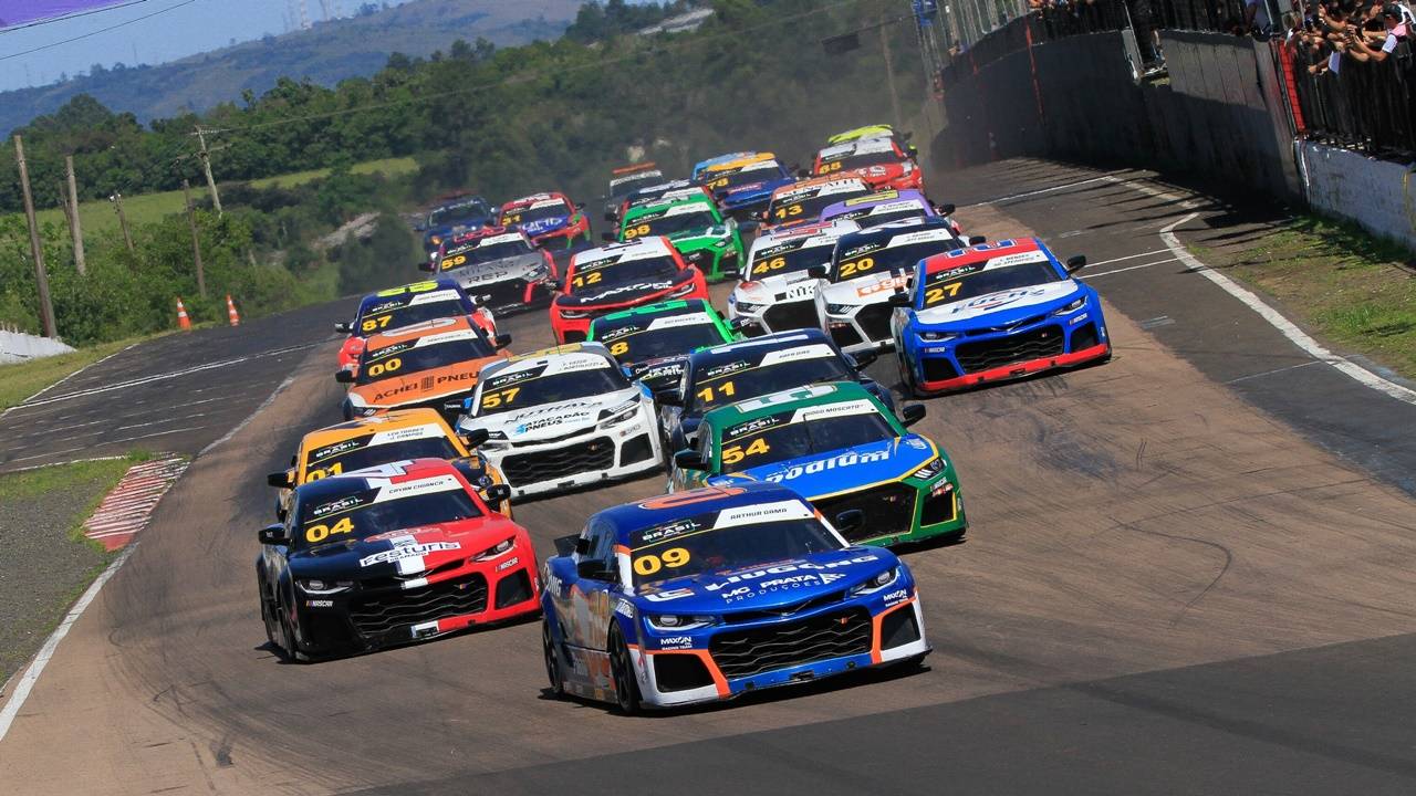 NASCAR Brasil Sprint Race: Arthur Gama vence a Corrida 1 na sétima etapa da temporada