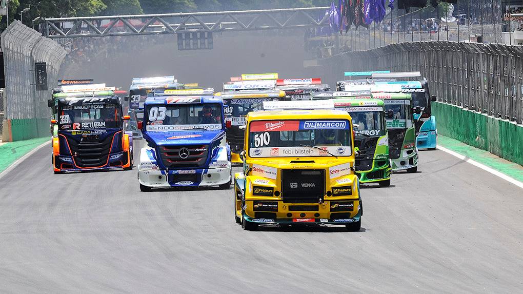 Fórmula Truck começa com vitória do catarinense Túlio Bento em Interlagos