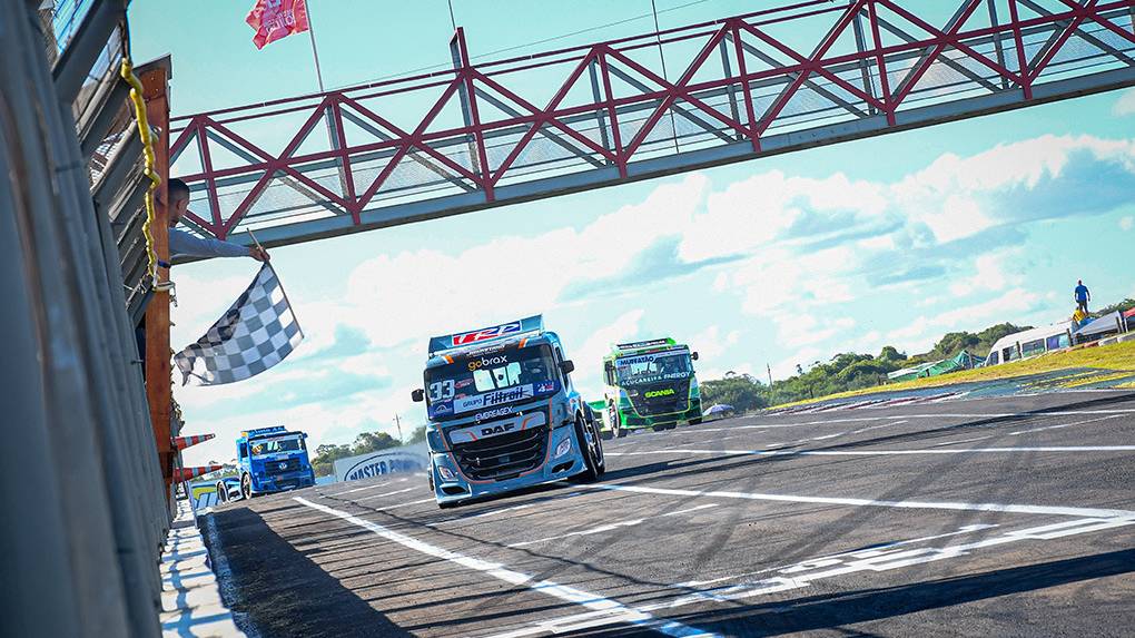 Paranaenses encerram a Fórmula Truck no Uruguai com vitória no Troféu SpeedMax