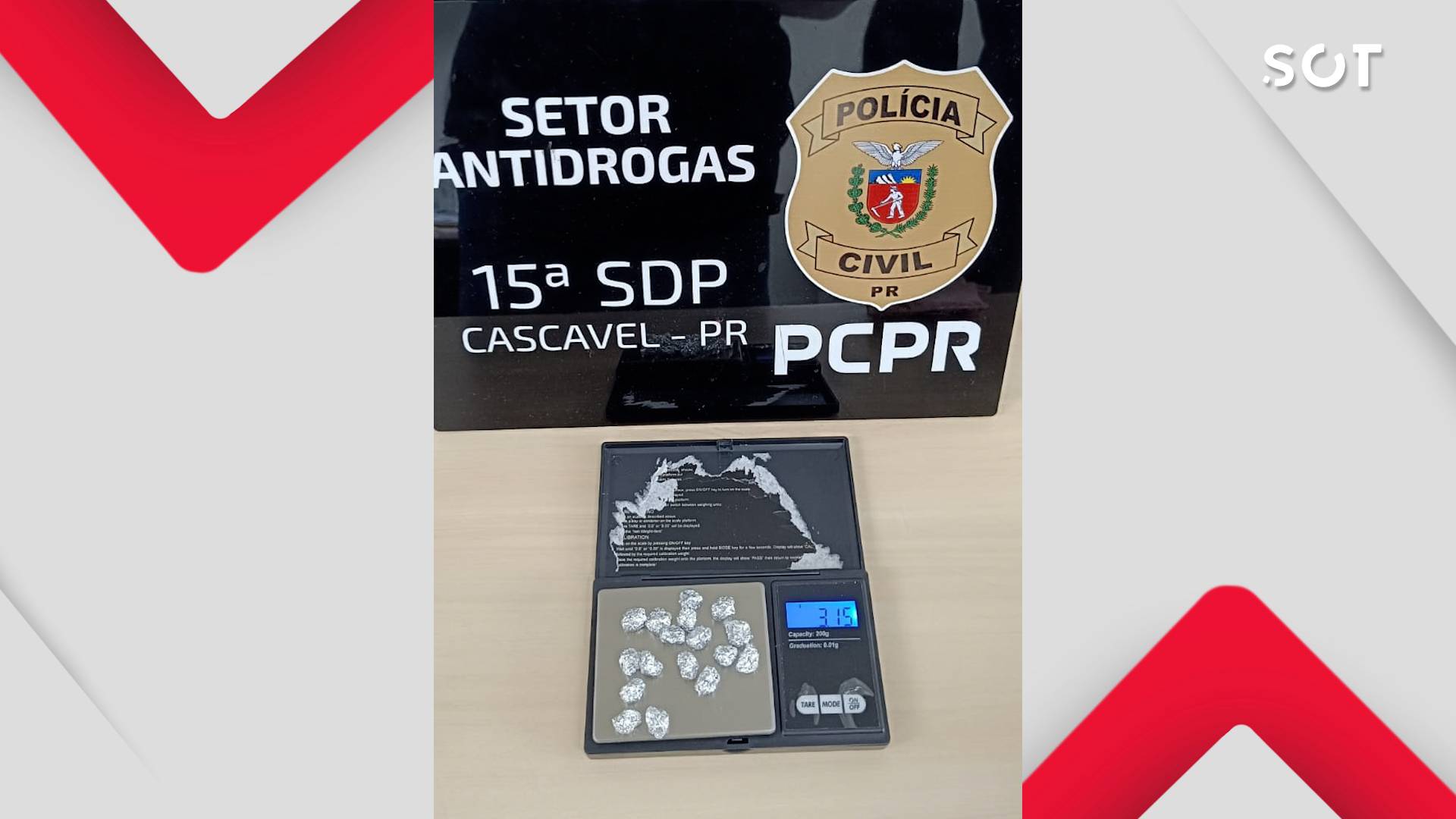 Polícia Civil apreende adolescente e prende mulher por tráfico de drogas em Cascavel